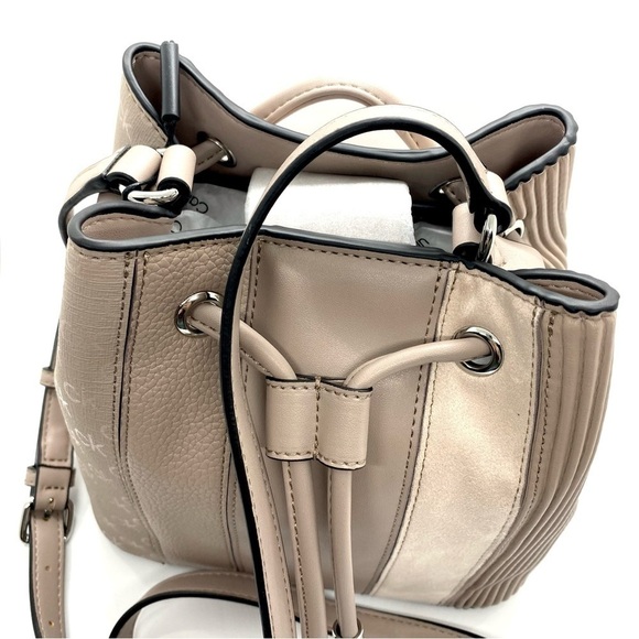 Calvin Klein Faux Leather Bucket Patch Work Bag Crossbody Nude Gabrianna Hobo - Picture 2 of 10